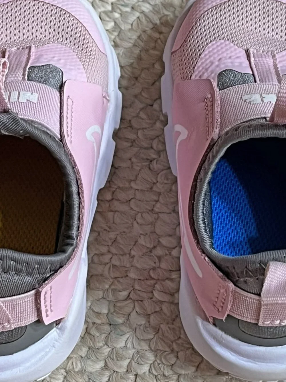 Nike Flex Runner Toddler Girl Size 6C Pink Sneakers BOXED